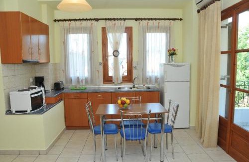 Milina Apartment | Zouzoula House