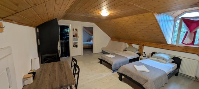 Hompot Accommodation