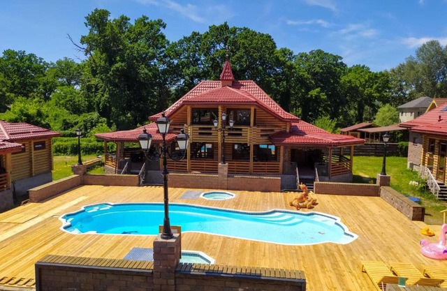 Загородный комплекс Fort Pirnov Park