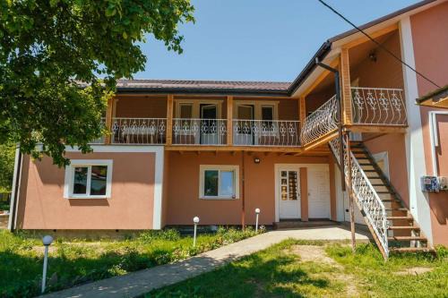 Під Соснами 