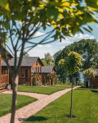 СИНІ ВОДИ база відпочинку