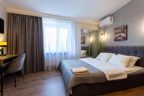 Сучасна студія в центрі - Харківська набережна 3-8