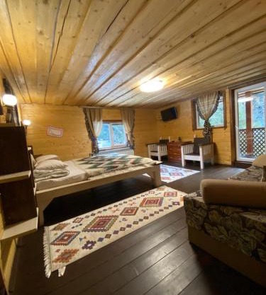 Сімейний номер 1 Садиба У Ані