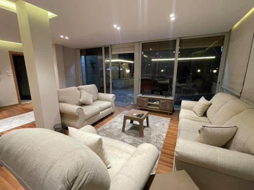 شقة بروف خارجي