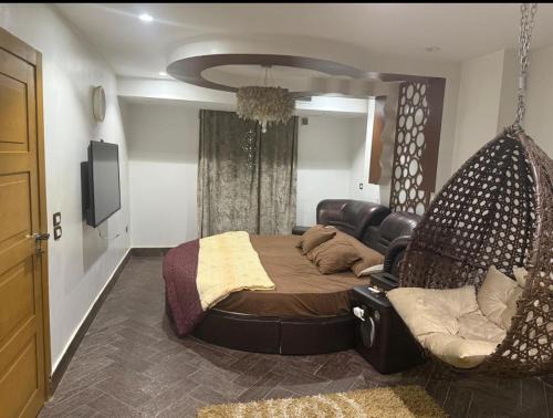 شقة دوبلكس بمدخل خاص هادئة