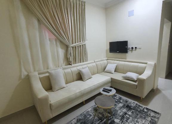 شقة فندقية بصاله ومطبخ( دخول ذاتي)