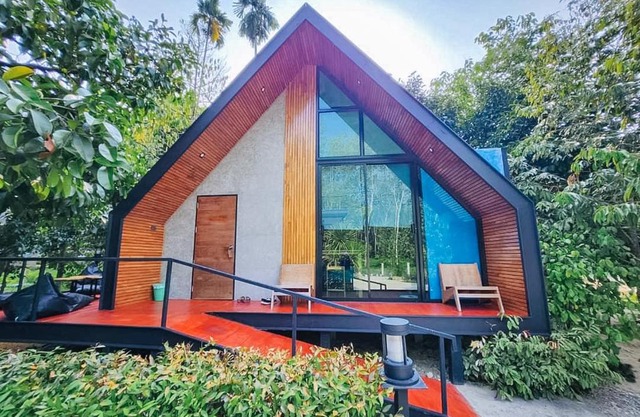 สกายโฮม วัดเจดีย์ไอ้ไข่ Resort & Restaurant