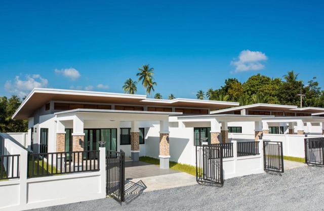 สิชลแฮปปี้เฮ้าส์ Sichon happy house