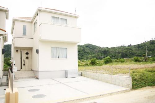 古宇利島まで車で10分の星降るやんばるテラス海まで徒歩3分のは1棟貸