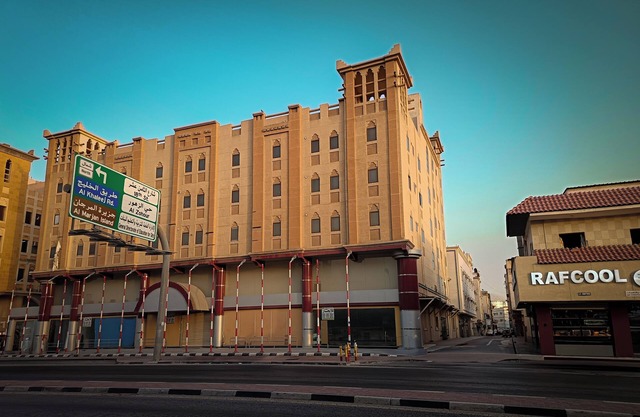 1 and 2-bedroom fully furnished apartment in beautiful Dammam with AC, WiFi,