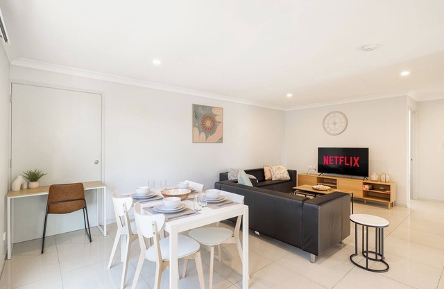1 Bdr Apt! Private Balcony! Garage Parking! 119D1
