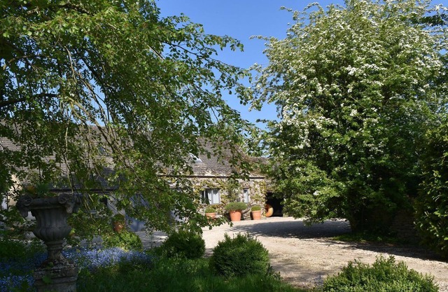 1 bedroom accommodation in Grafton, Bampton