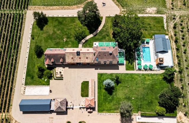 10km from Beaune - Le Hameau des Quarante Arpents