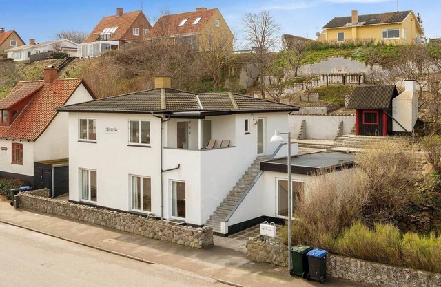 12236-1 Sjællands Odde - Vestre Havnevej 24 st.