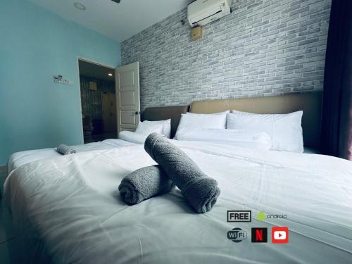 12pax 3-Bedroom l Seaview l Georgetown l Gleneagles l Mansion One