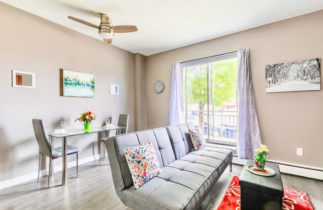 1BR Apt w King Bed & Netflix - PRIME Location
