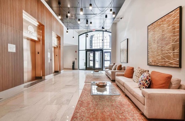 1BR w/In-unit Washer & Dryer & Full Bright Kitchen | Downtown Boston