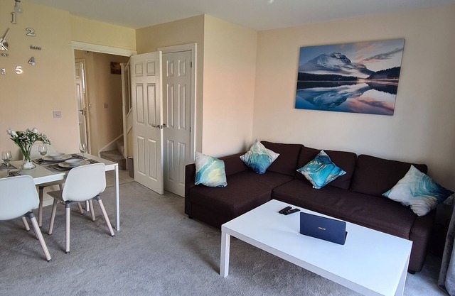 2 badroom house in the great location for exploring around