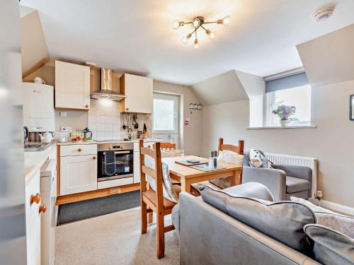 2 Bed in Cosheston FB059