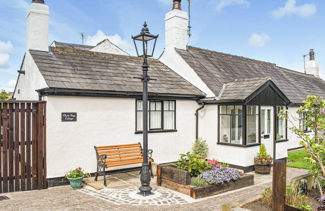 2 bedroom accommodation in Churchtown, near Southport