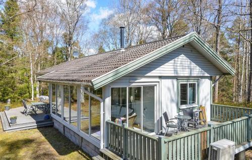 2 Bedroom Awesome Home In Örkeljunga