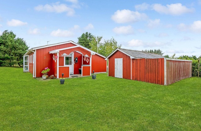 2 bedroom lovely home in Sæby