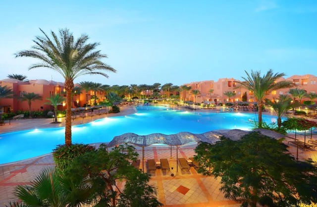 2 Quiet Rooms with Balcony and Pool Near Makadi Water World Aqua Park