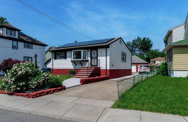 20 Min from NYC, Parking, Modern, 10 Min MetLife Stadium and American Dream mall