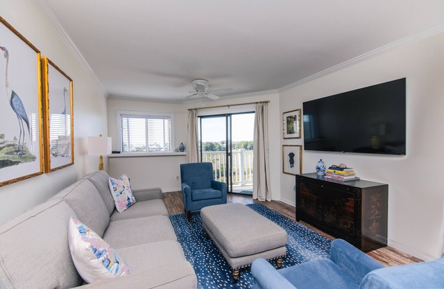 210 Bay Creek Villa-Beautiful 2nd Floor Villa;Private Balcony;Water Views;Communal Pool