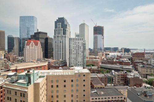 2BR Penthouse Boston Common DT