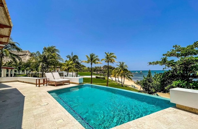 2BR Villa w/pool at Las Verandas (2)