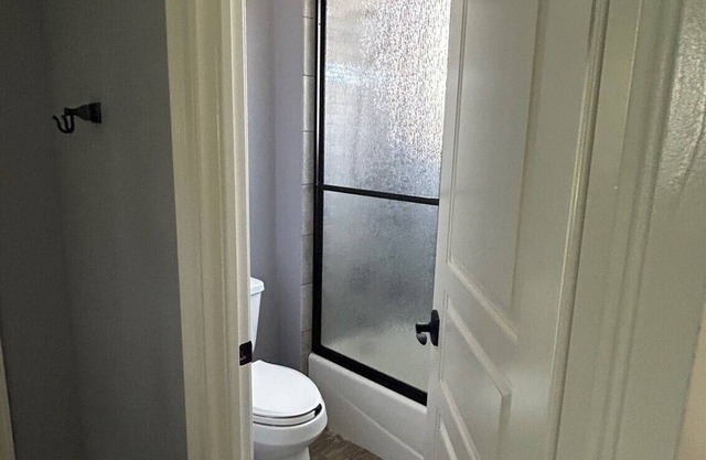 3.5 Acre Modern Farmhouse with Private Pool, Spa, and Fishing Pond