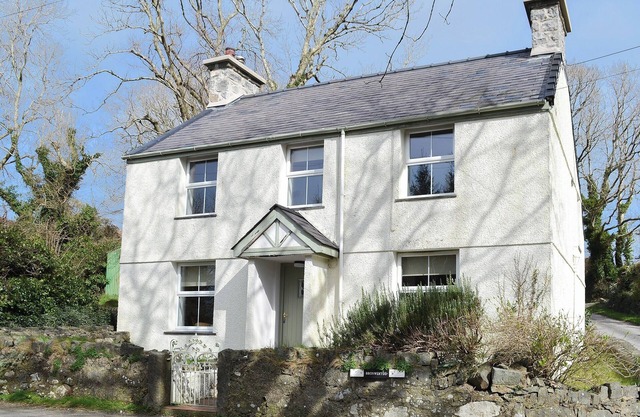 3 bedroom accommodation in near Clynnog Fawr