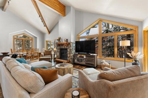 341 Black Hawk Circle by Summit County Mountain Retreats