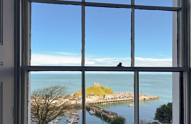 4 bedroom accommodation in Ilfracombe