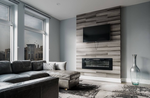 4 Bedroom Penthouse Loft in Heart of Wicker Park with Parking