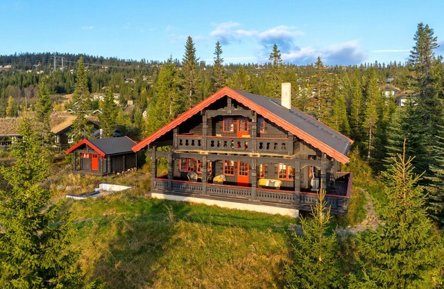 4 bedroom stunning home in øyer