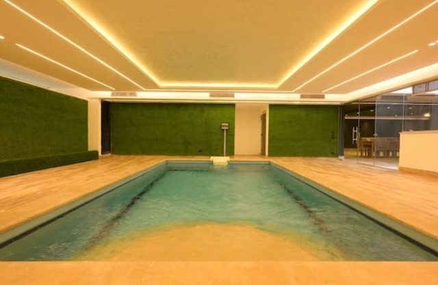 4 bedrooms with golf view, private pool and sauna