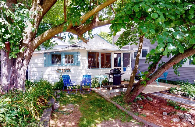 443 Lynn Avenue Charming two bedroom in Lakeside!