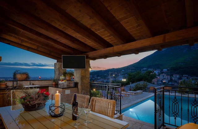 5 bedroom accommodation in Klis