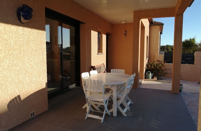 5 km from Argelès sur mer, Saint André, seasonal rental