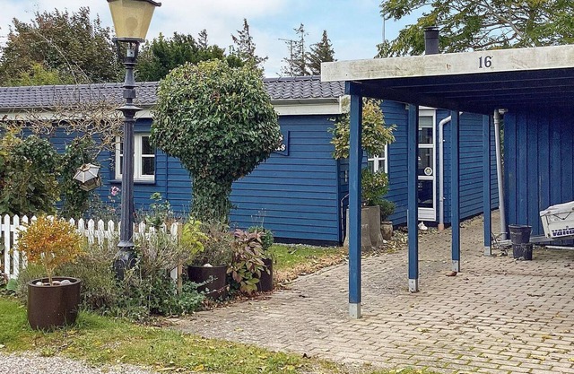 6 person holiday home in Dannemare