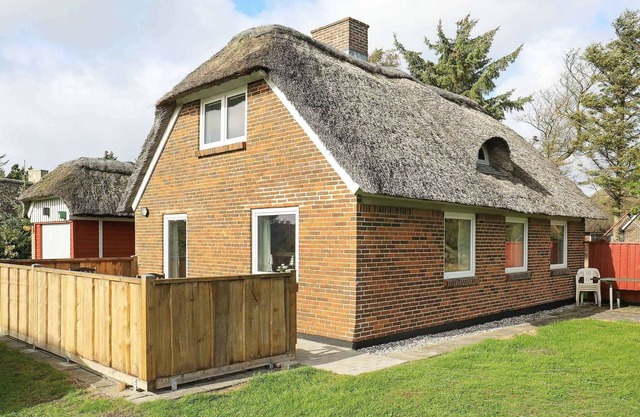 6 person holiday home in Ulfborg