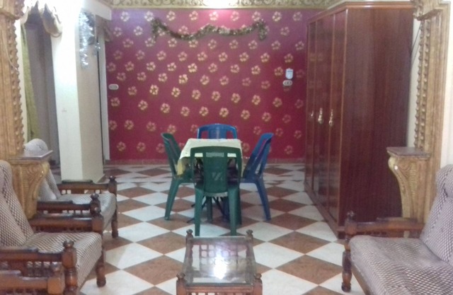 A 3-BR apt w FP, GV & 20 min to the sea & Muntazah