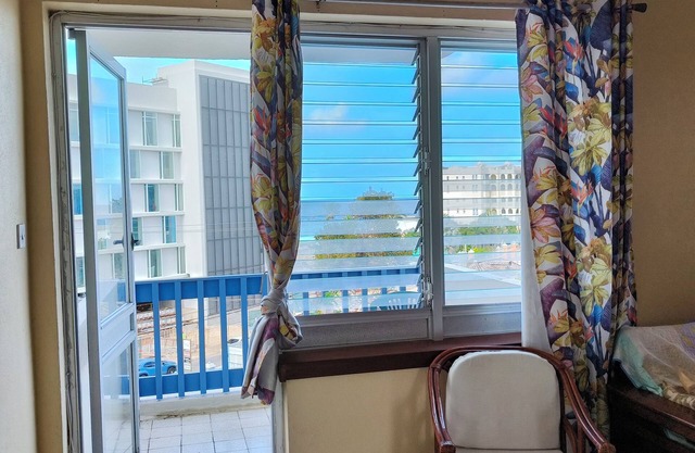 A super secure home from home for the discerning traveller to relax in.