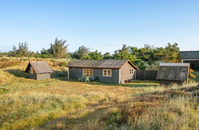 "Acucena" - 500m from the sea by Interhome