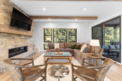 Alcove 77 by Summit County Mountain Retreats