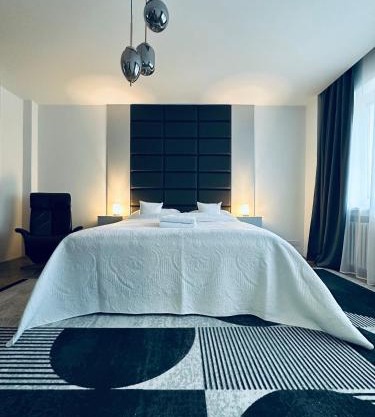 Alexander library apartment