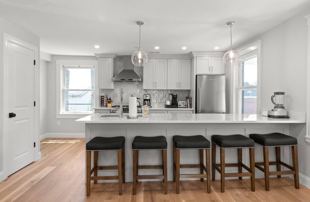 Amazing 2 Bedroom 1.5 Bath, Fully Renovated, Andovers Historic Shawsheen Village