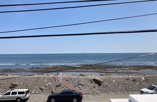 Amazing Beachfront & Marsh Views, Rye, NH